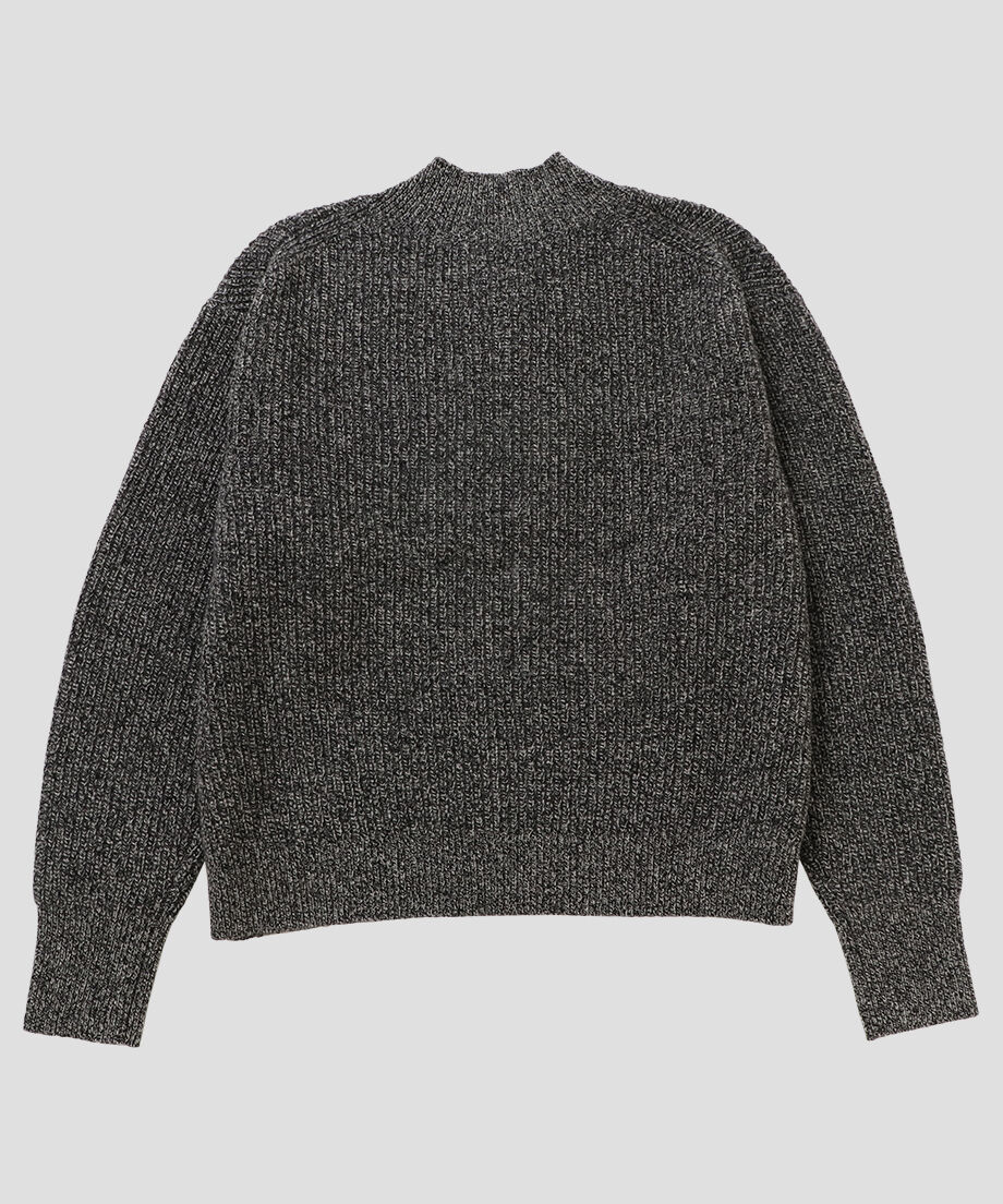 soft wool short V-neck KNIT_7