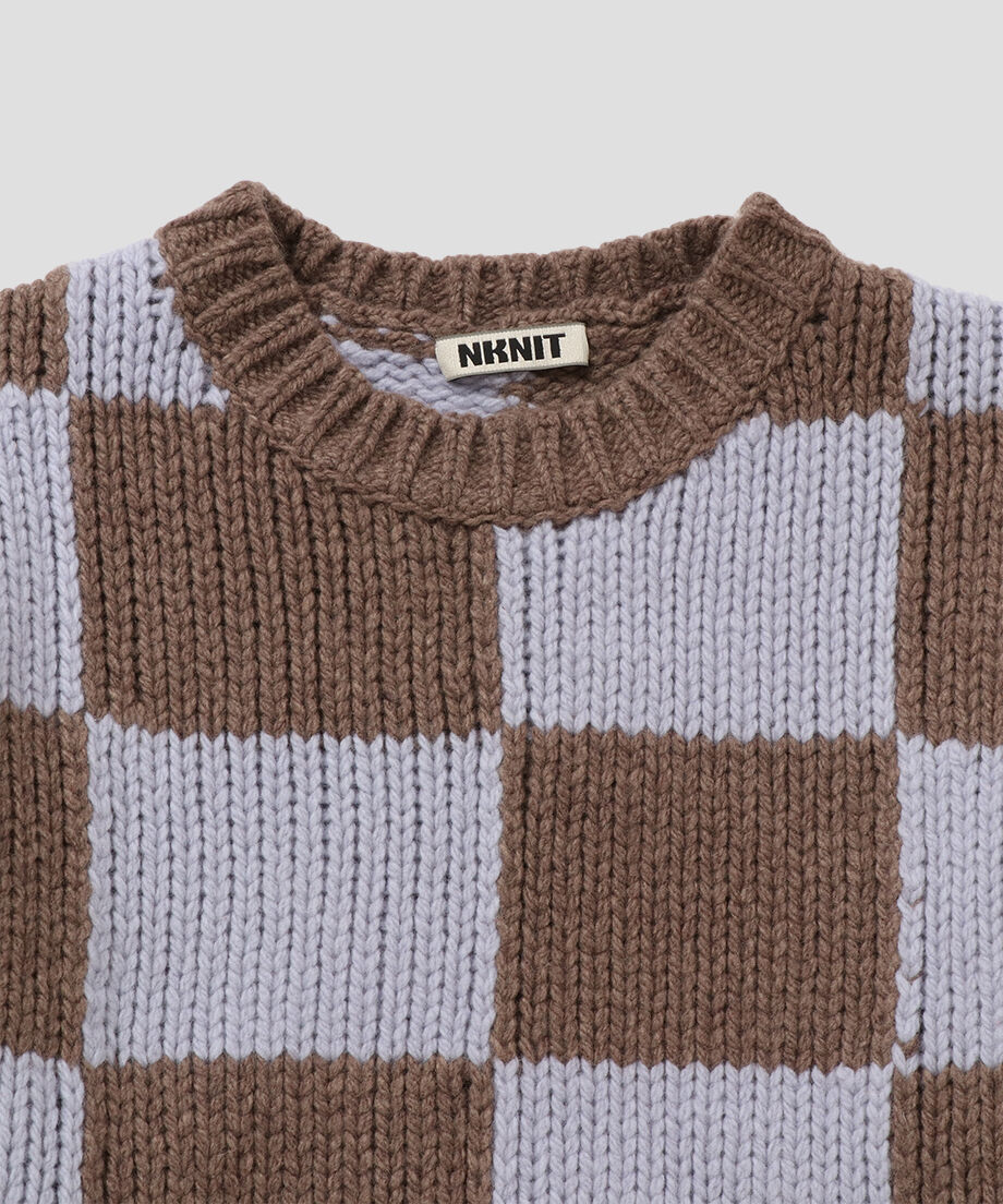 checkered KNIT_4
