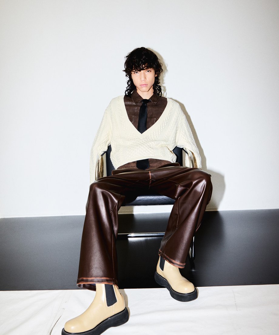 vegan leather high-rise pants_8