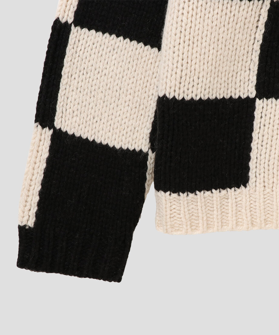 checkered KNIT_9
