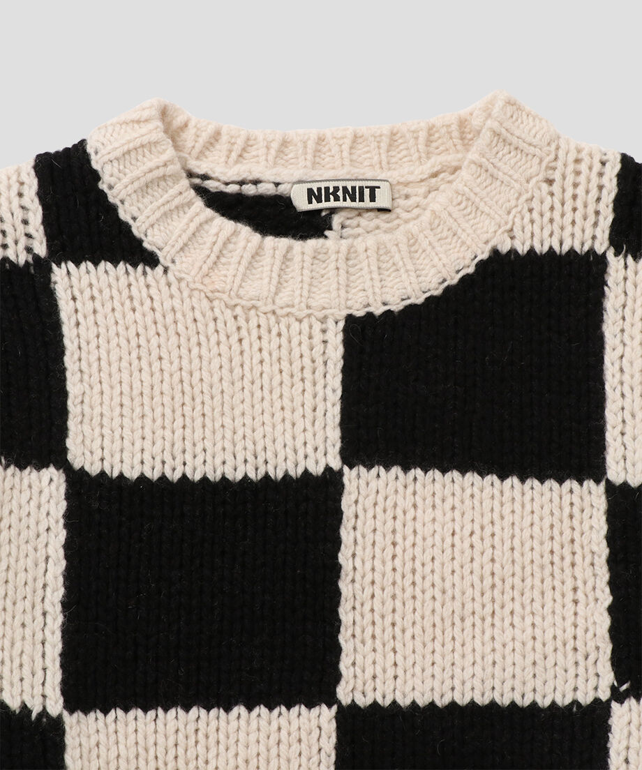 checkered KNIT_7