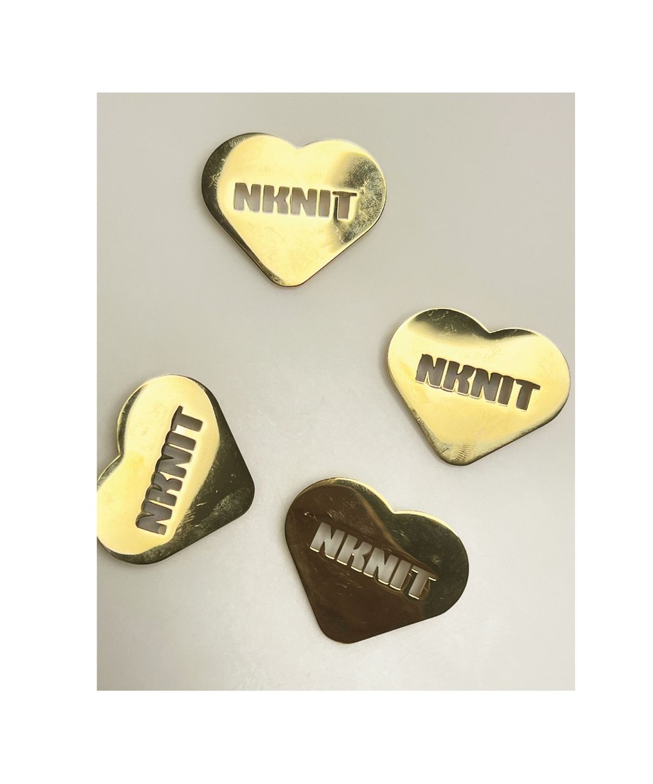 KNKIT brooch_2