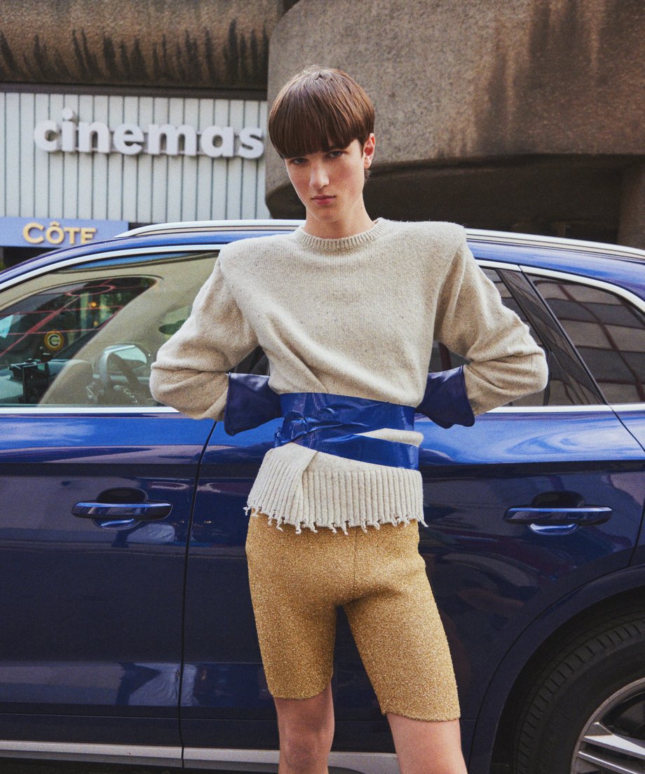 shoulder pad damaged KNIT_1