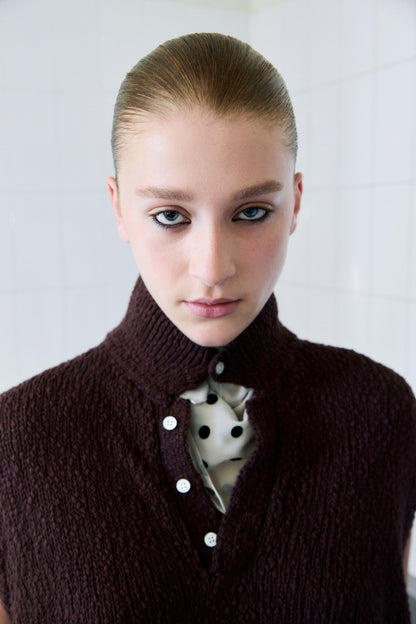 sleeveless KNIT  polo shirt