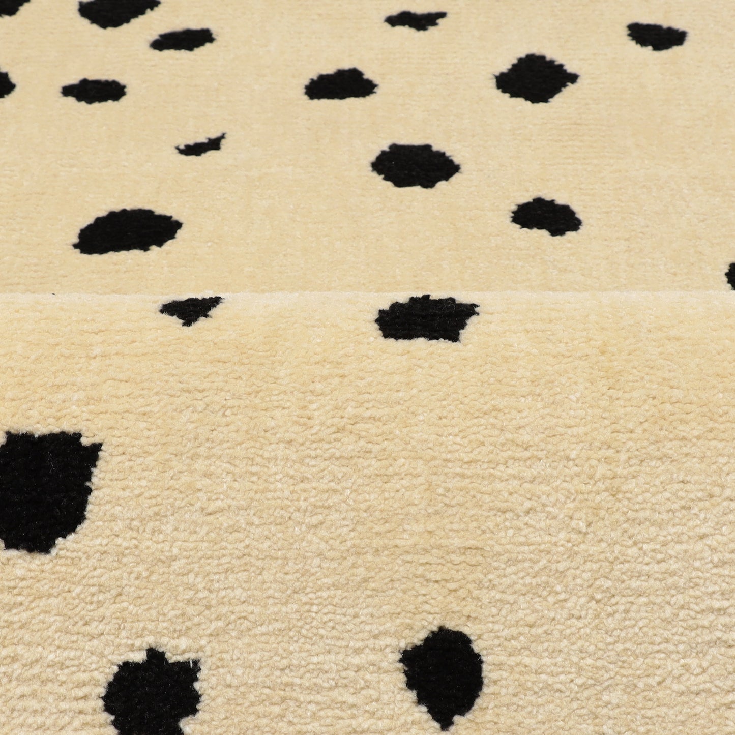 Scallop RUG - Dalmatian -