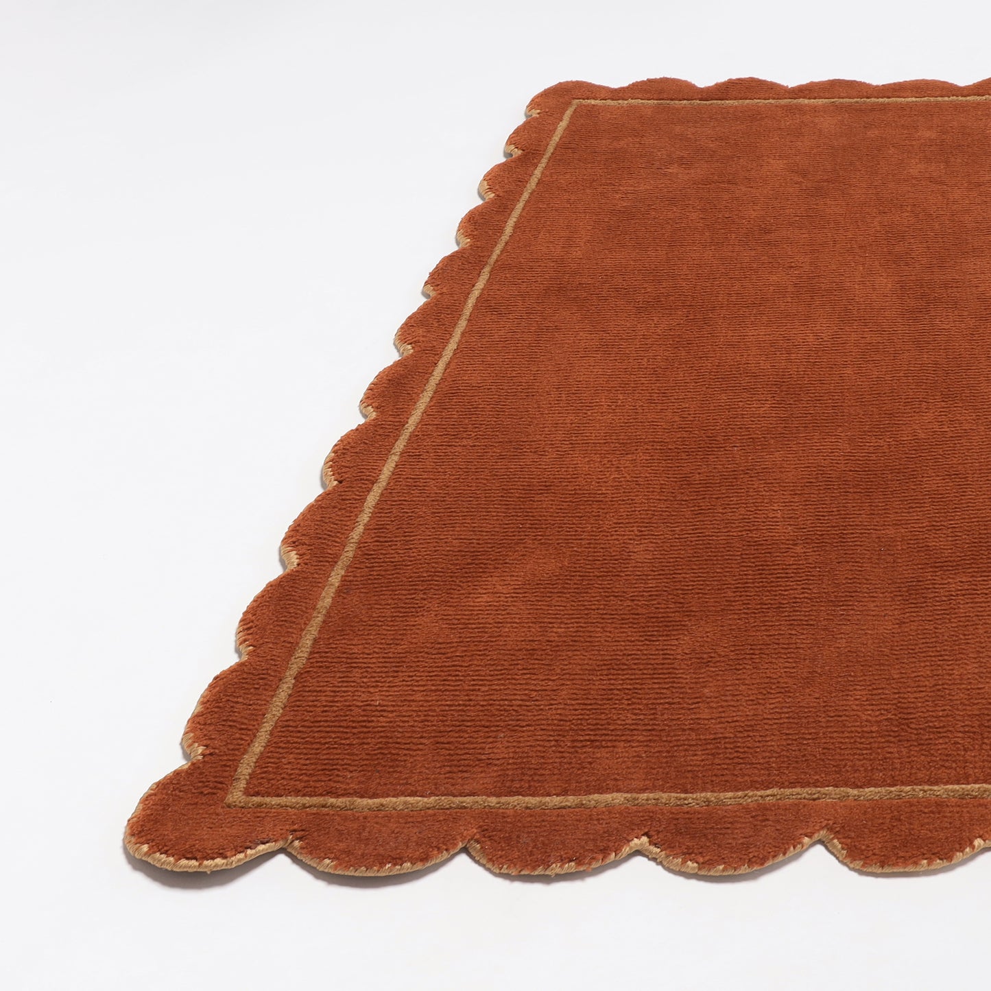 Scallop RUG - Brown -