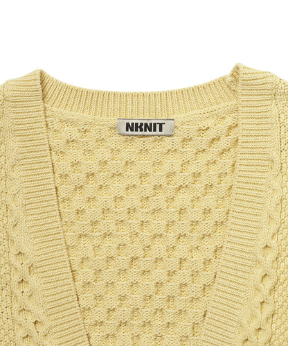 deep V cable KNIT_5