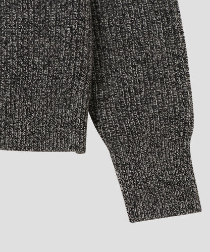 soft wool short V-neck KNIT_8