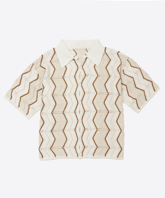 Wave pattern knit shirt