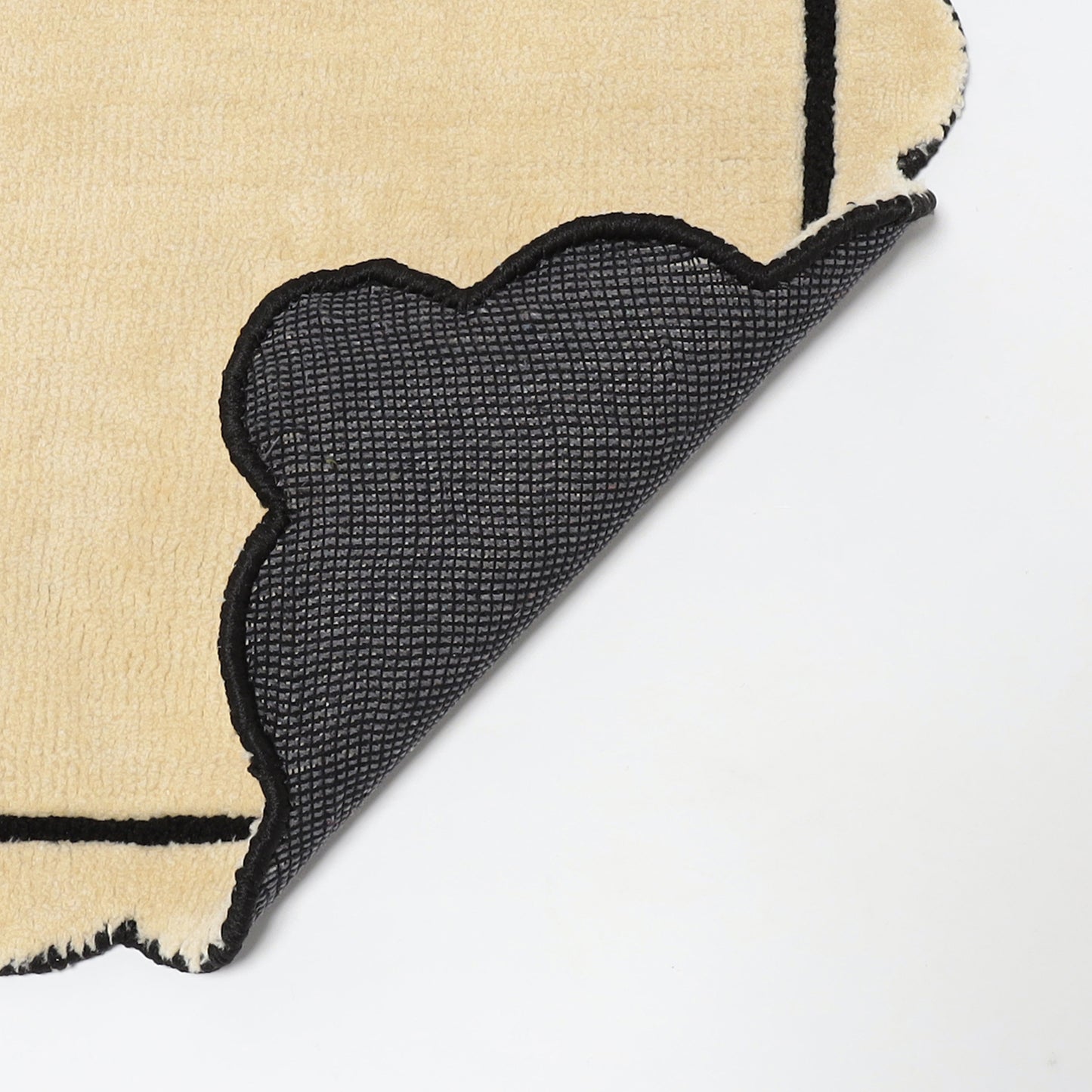 Scallop RUG - Ivory -